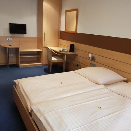 Hotel Habana Aalen Dış mekan fotoğraf