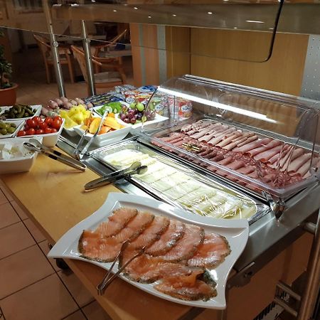 Hotel Habana Aalen Dış mekan fotoğraf