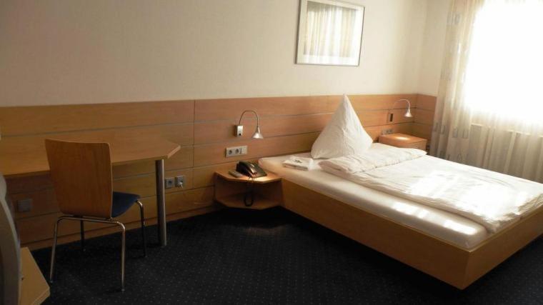 Hotel Habana Aalen Dış mekan fotoğraf