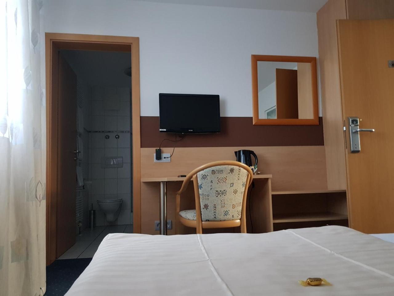 Hotel Habana Aalen Dış mekan fotoğraf