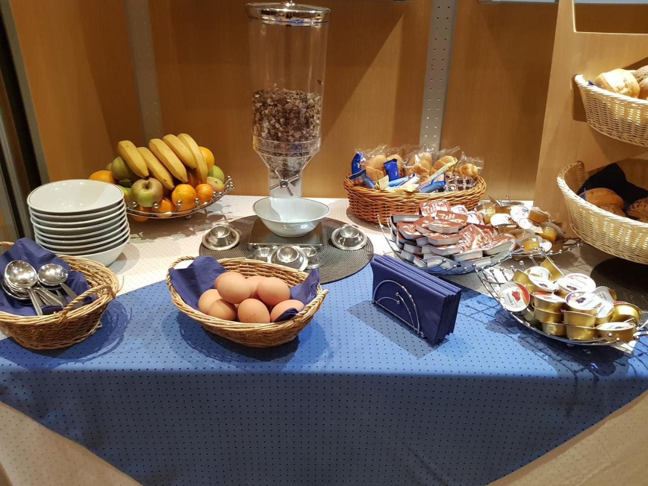 Hotel Habana Aalen Dış mekan fotoğraf