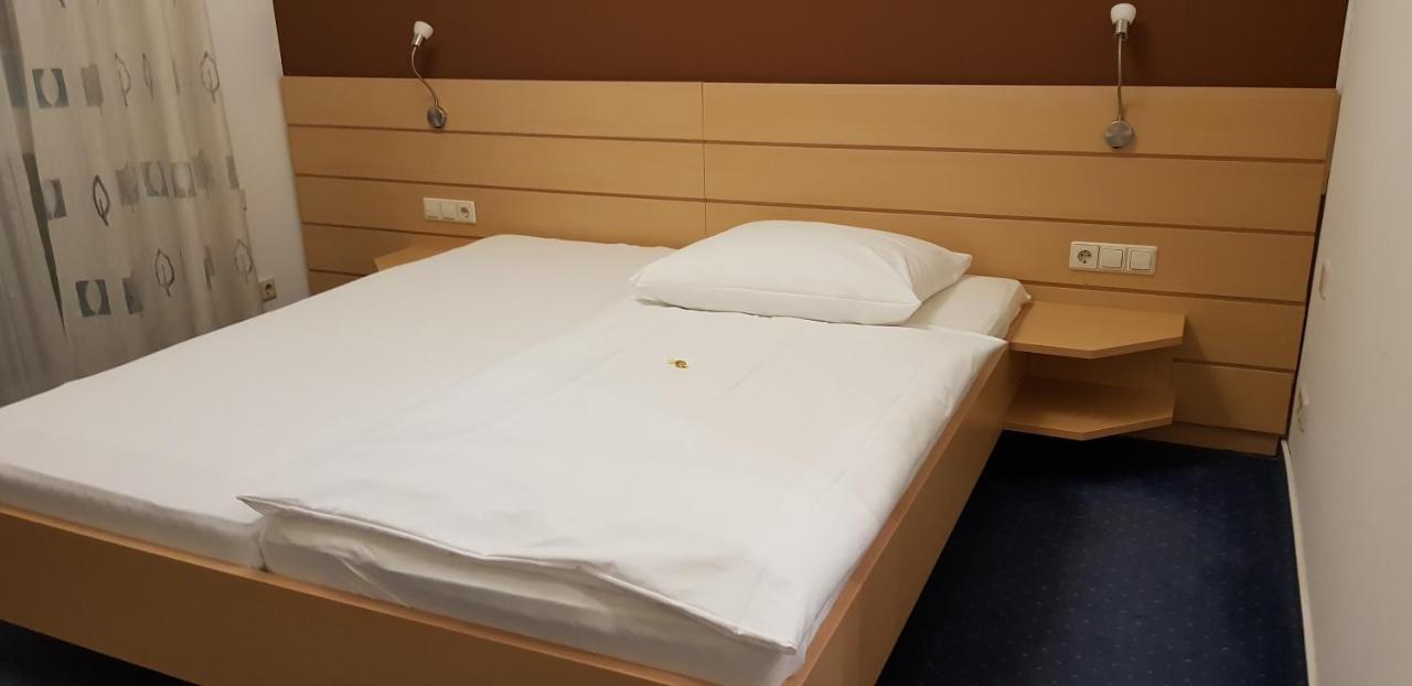 Hotel Habana Aalen Dış mekan fotoğraf
