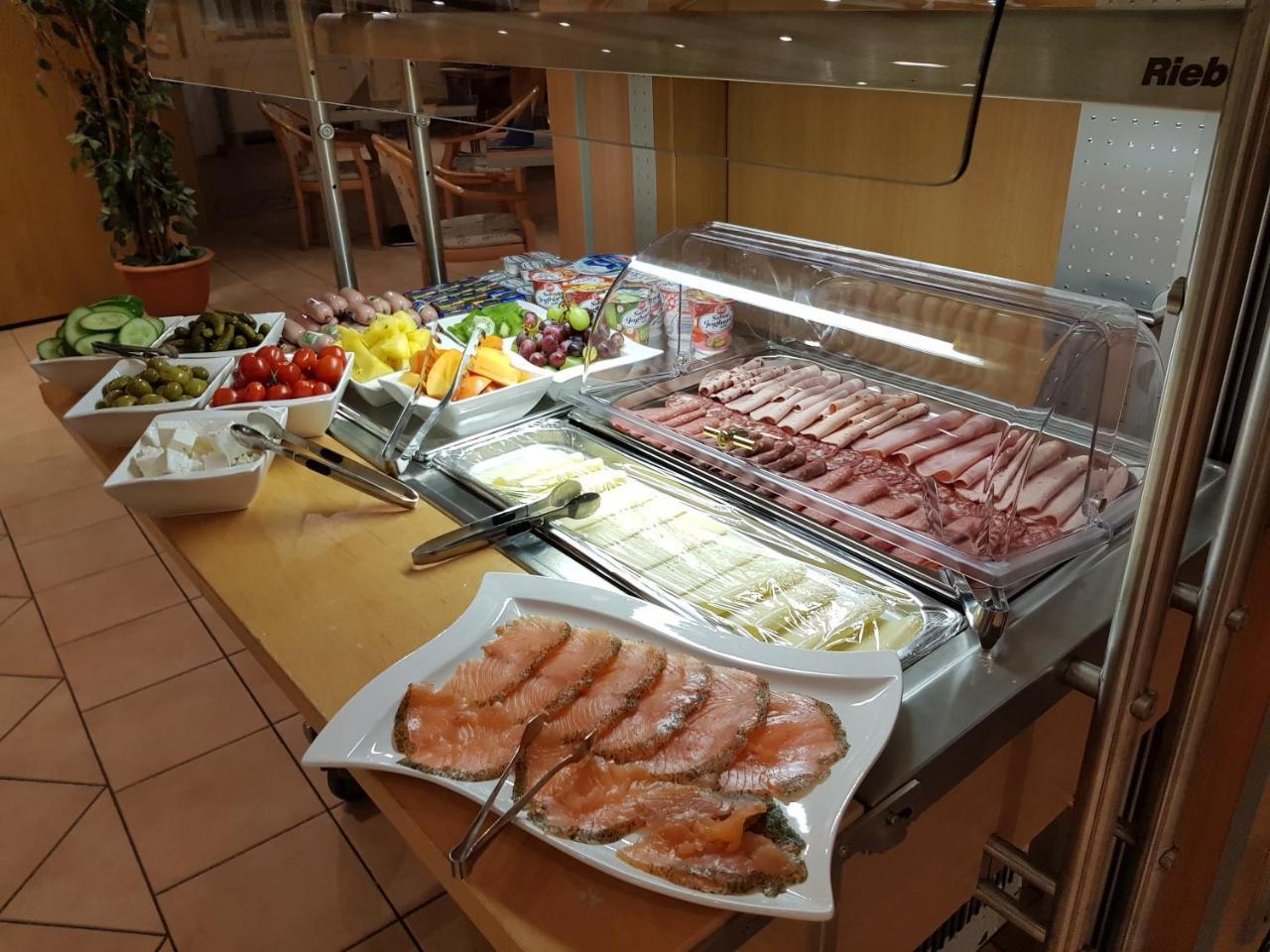 Hotel Habana Aalen Dış mekan fotoğraf